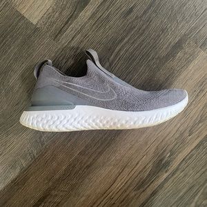 Nike Epic Phantom React tennis shoes